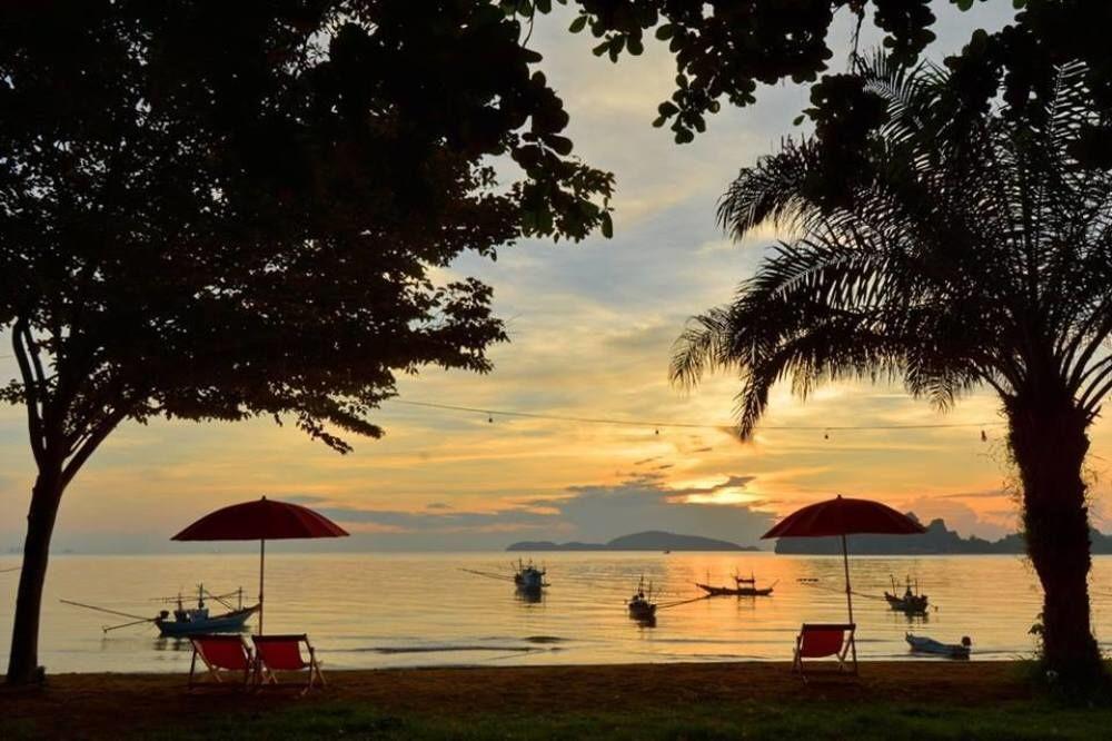 Hotel De Sea Almond Chumphon Zewnętrze zdjęcie